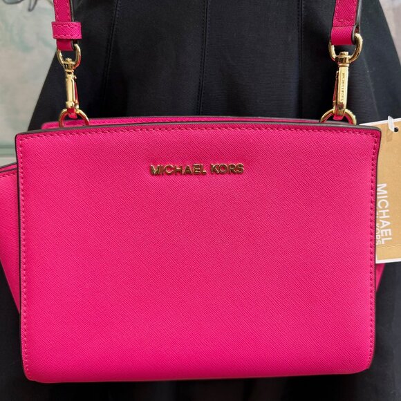 MICHAEL KORS NWT Med. Messenger Crossbody Bag, Selma, Neon Pink Saffiano Leather - Picture 1 of 16